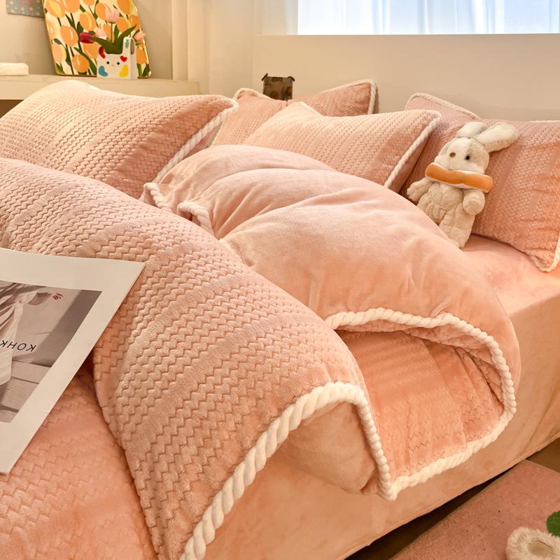Thickened Jacquard Milk Fleece Winter Bedding Set - Flannel Coral Fleece Duvet Cover with Added Fleece Sheet, Dormitory Three-Piece Set