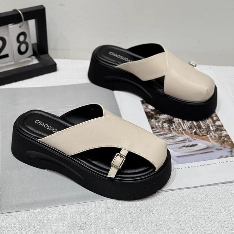 

Тапочки-полушапки с толстым дном и сумкой-головой, женская летняя одежда 2025 года, новые ретро-модные приморские пляжные римские классные тапочки 35