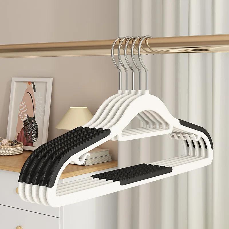 10Pcs Random Color Hot Selling Anti-slip Plastic Hangers Clothes Space Saving Traceless Clothes Hanger for Supermarket & Home