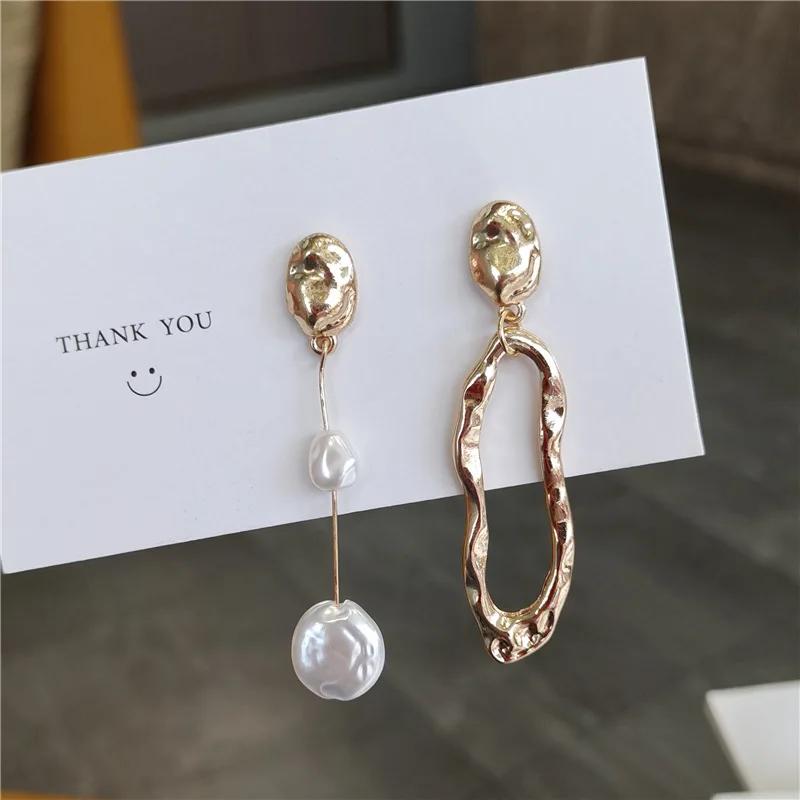 

New Elegant Asymmetric Earring Imitation Pearl Metallic Exaggerated Long Stud Earring Ladies and Girls Party Zircon Gifts