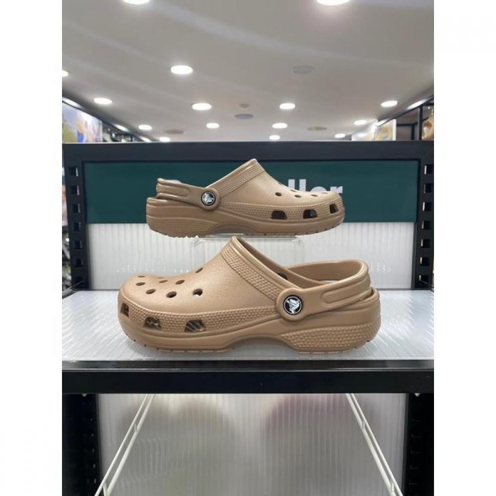 

Crocs Classic Clog 10001 2q9 Latte latte/230