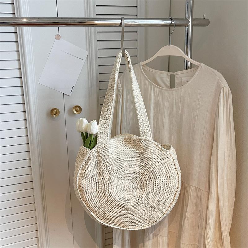Women's Boho Crochet Round Bag Handwoven Floral Tote Bag Large Capacity Shoulder Bag for Beach Travel Daily Bohemian Style