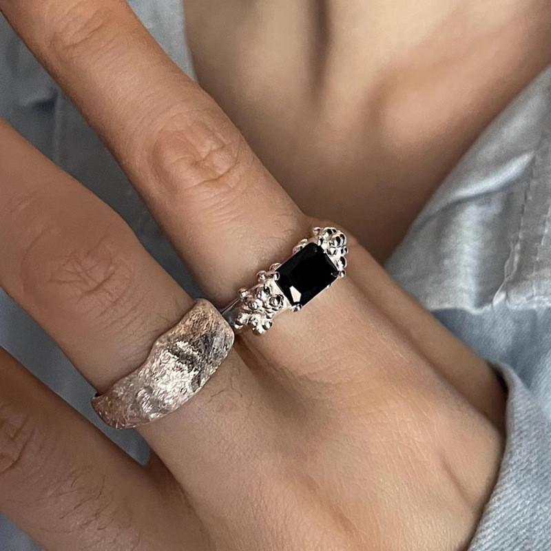 Open Modern Geometric Finger Ring For Women With Black Zirconia Material Copper