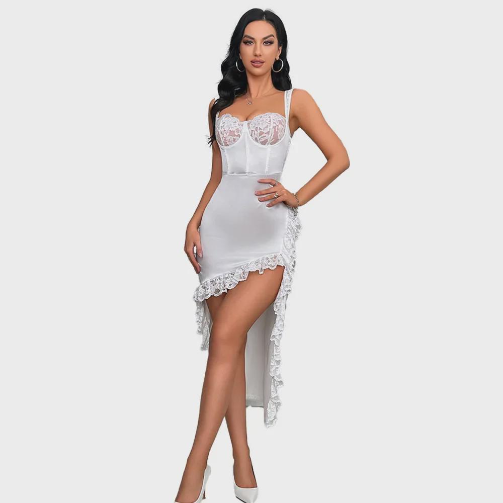 Europäisch-amerikanisches, schmales Satinkleid mit Fischgrätenmuster