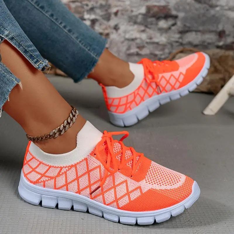 Fashion Women's Fashion Strip Plaid Knitted Sneakers Soft Sole Breathable Mesh Running Shoes for Women Lightweight Slip On Tennis Shoes