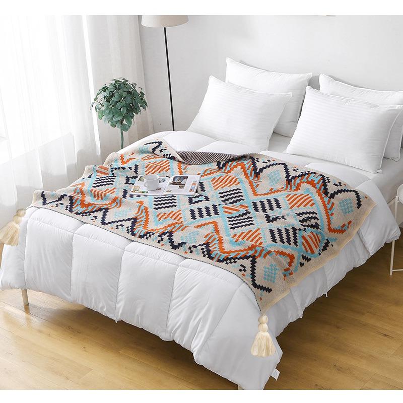 Blanket Multifunctional Boho Knitted Throw Vintage Wave Tassel Blanket for Sofa Couch Window Seat Lightweight Nap Air Conditioning Blanket