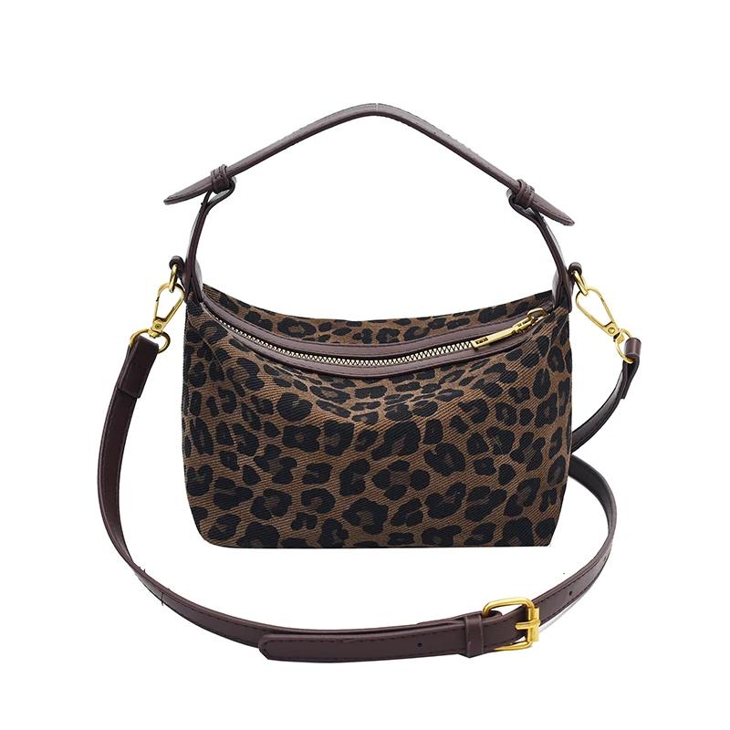 

Изысканные сумки через плечо с леопардовым принтом, простые, из искусственной замши, универсальные, в горячем стиле для девушек, модные для женщин