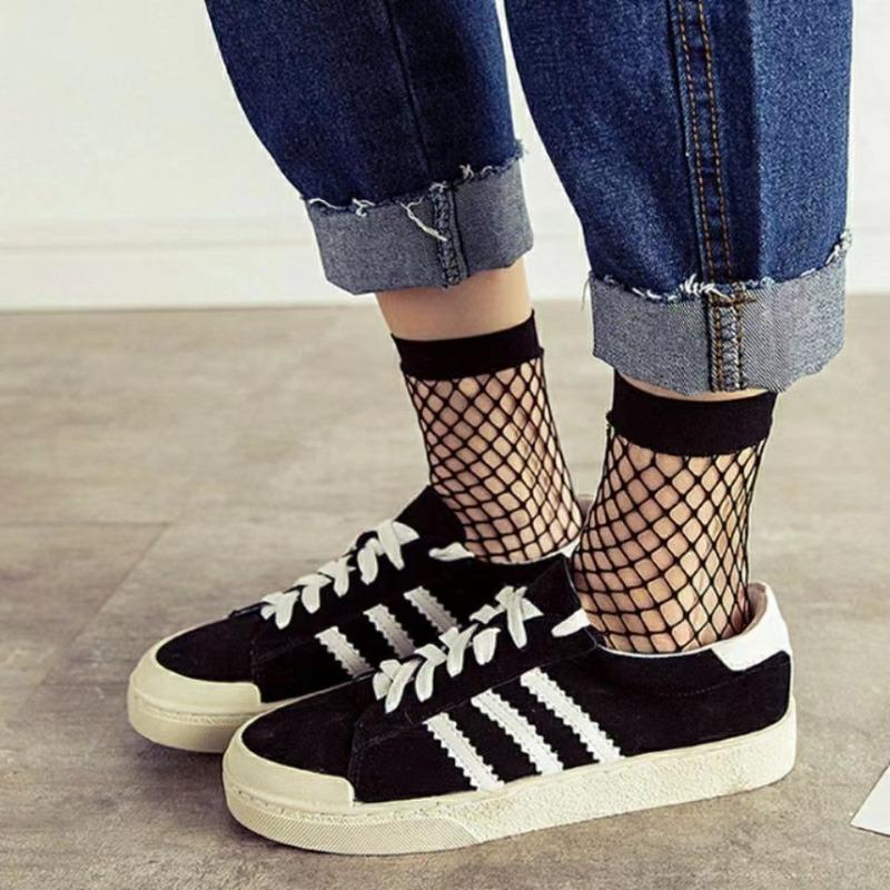 5 Pairs of New Women's Spring and Summer Ultra Thin Sexy Hollow Transparent All Match Grid Short Tube Socks