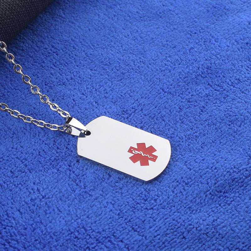 Męski naszyjnik z psią tagiem ze stali nierdzewnej z symbolem medycznym