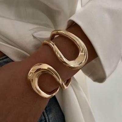 New Exaggerate Geometry Irregular Hollowed-Out Cross Open Mouth Bangle for Woman  Adjustable Bracelet Paty Zircon Daily Wear