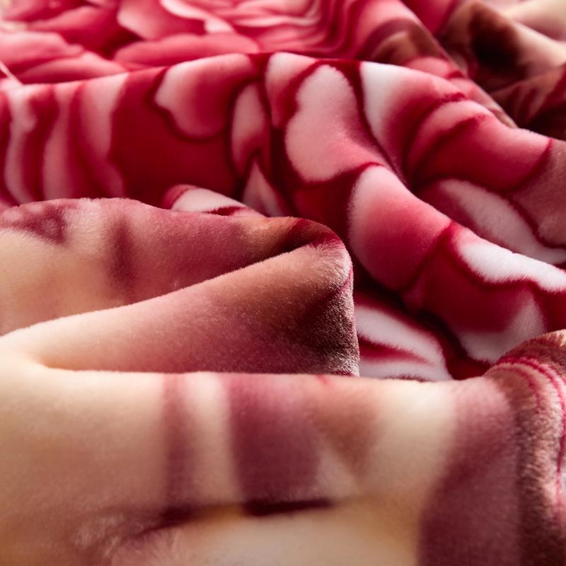 Winter Thickened Raschel Wedding Blanket – Double Layer Quilt for Students & Couples