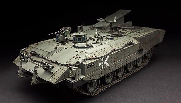 Meng Model 1/35 Israeli Achzarit Heavy Armored Vehicle Late Model MENSS-008 Plastic Model