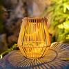 Solar Rattan Bambus Lampe med Lyssensor Automatisk PÅ/AV IP65 Vanntett Retro Stil Håndlaget dekorativ Solar Lanterne Dekor