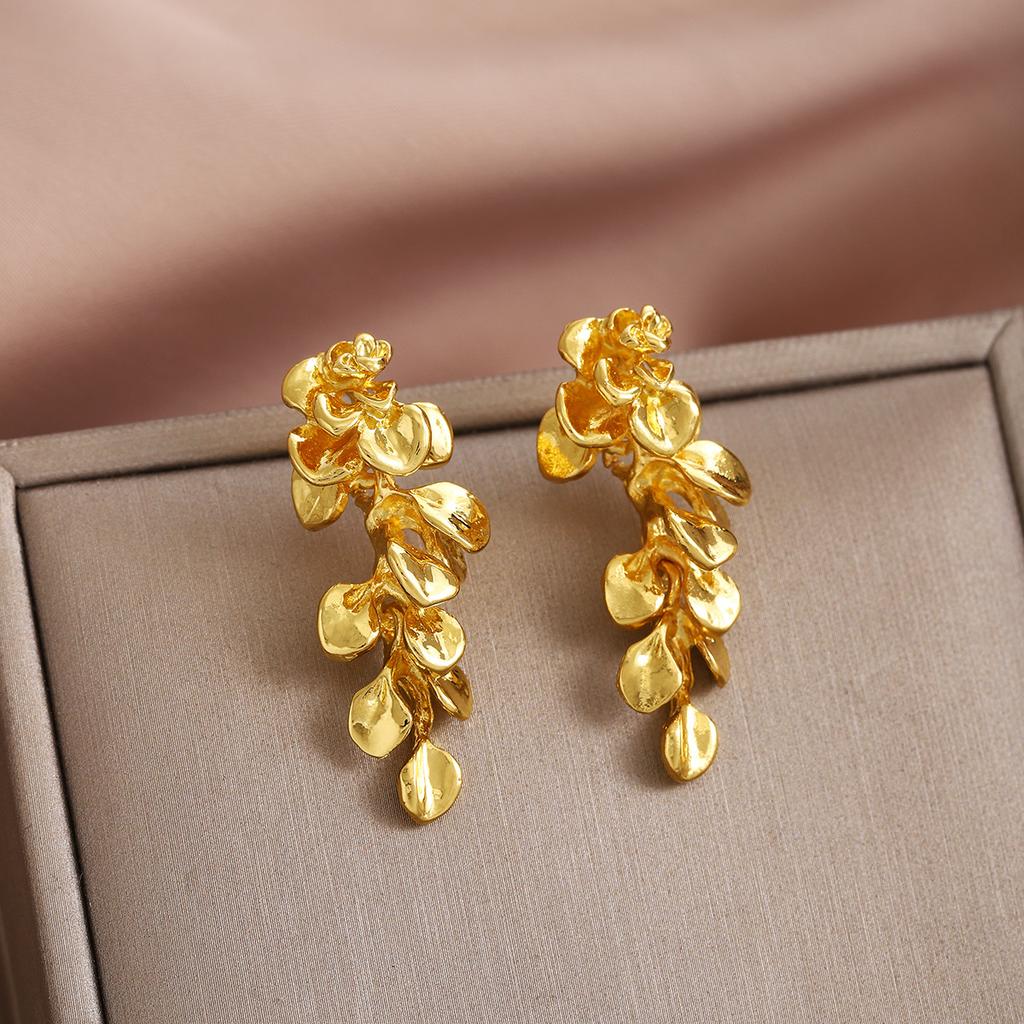 Vintage Gold Leaf Flower Tassel Earrings with Middle-Aged Design Sense Metal Style Unique All-Match Temperament Earrings