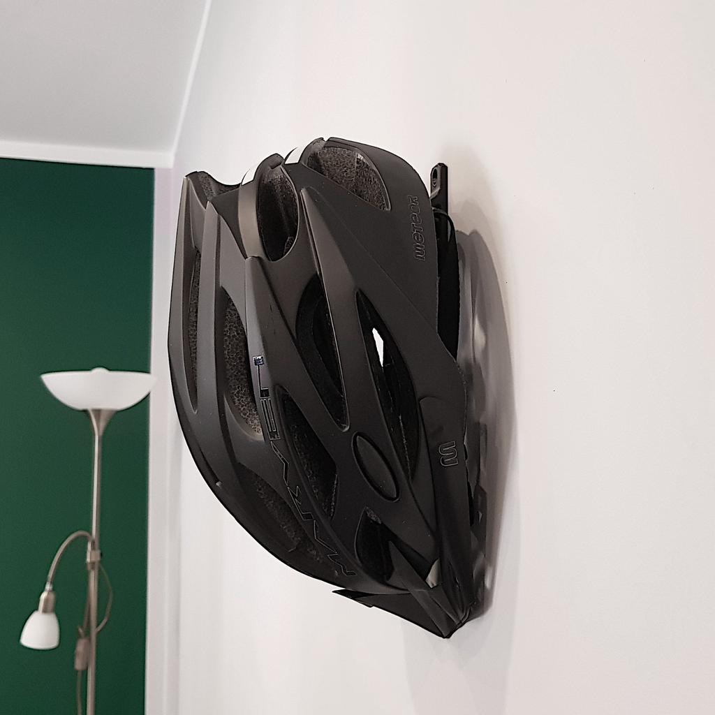 Wall Mounted Helmet Hanger 7x6 Black