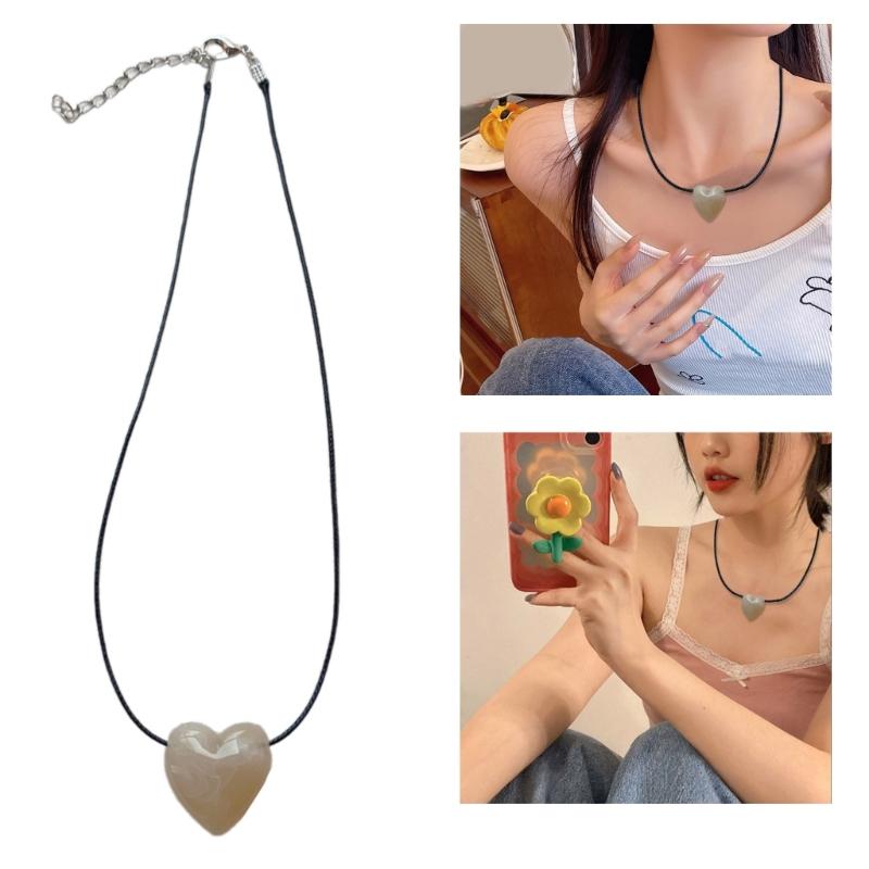 Colorful Resin Love Heart Necklace Stylish Love Heart Necklace Adornment Personalized Heart Pendant Neckchain Charm