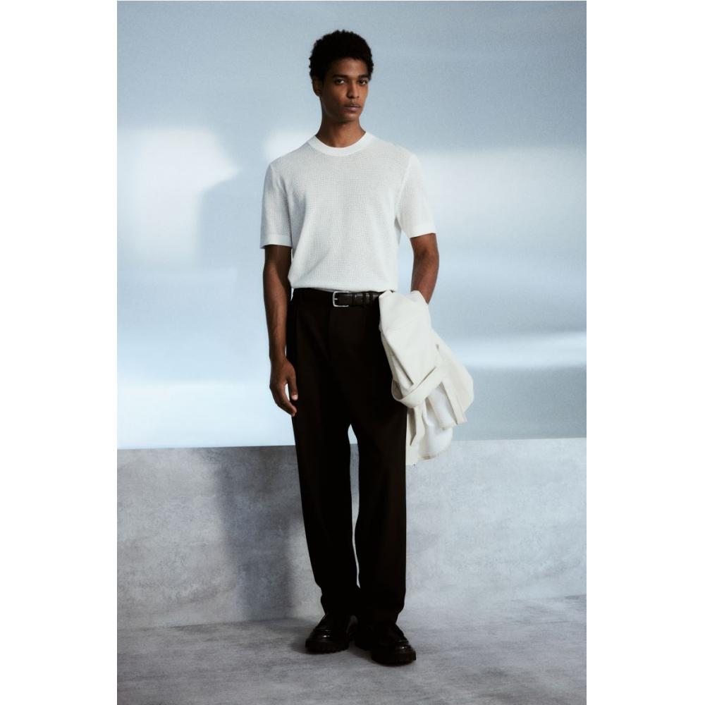 H M Regular Fit Hole Knit Tee wHite