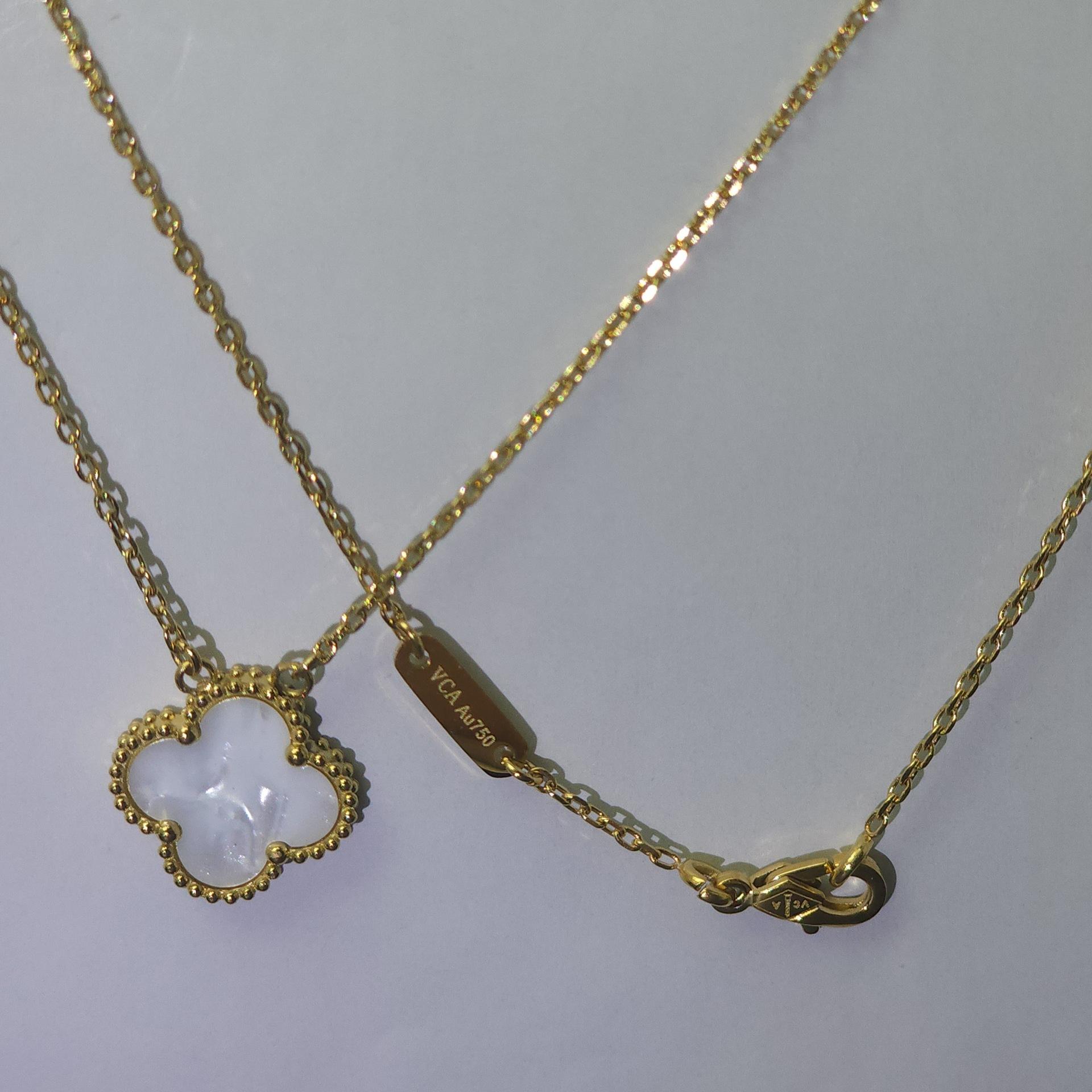 

Ожерелье из титановой стали, высокая версия, четырехлистный клевер, женское ожерелье из натурального перламутра, ожерелье на ключицу, женские украшения в стиле легкой роскоши и высокого класса