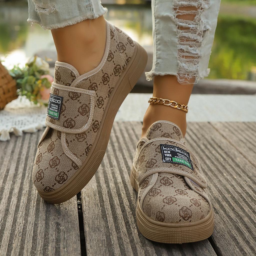 Fashion Women Sneakers Thick Sole Vulcanized Shoes Woman Embroidered Flowers Platform Sneakers Women Brand Designer Fashion Chunky Shoes