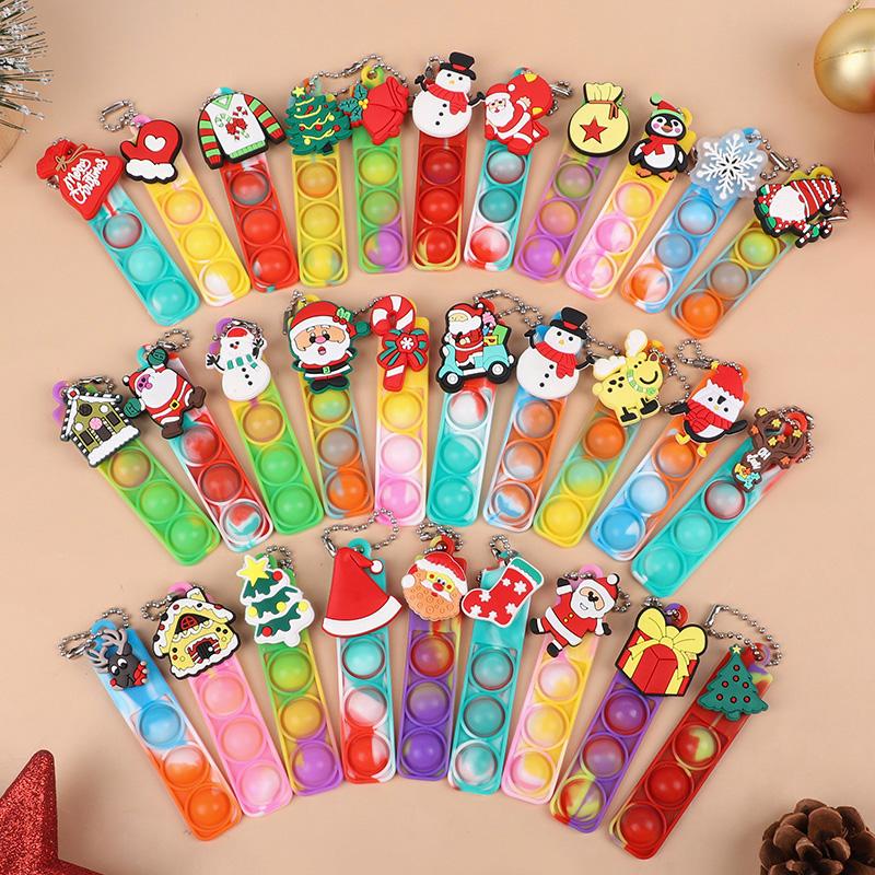 10-30Pcs Cartoon Christmas Pop Keychains Fidget Stress Relief Toys Santa Claus Snowman Kids Christmas Party Favors New Year Gift
