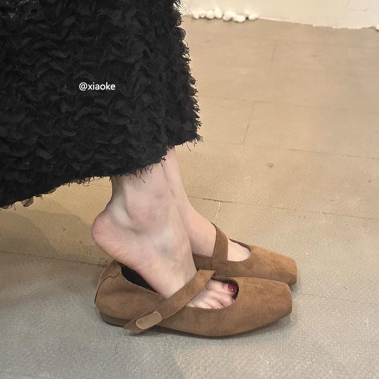 Retro square head shallow mouth single shoes women's flat 2025 new French evening wind suede temperament commuter Mary Jane shoes