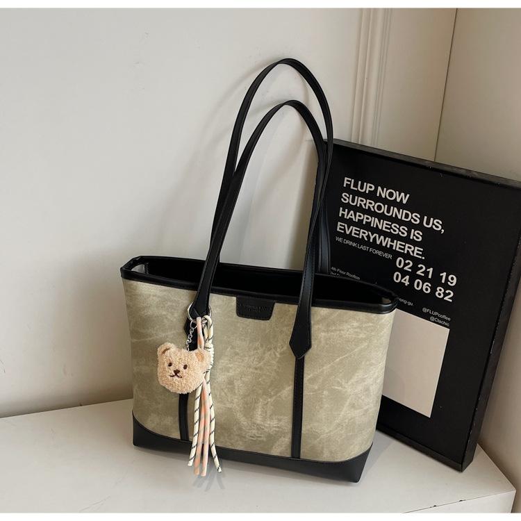 

Trendy casual tote bag women s Korean version retro fashion large-capacity shoulder bag 2025 spring and summer new niche women s bag