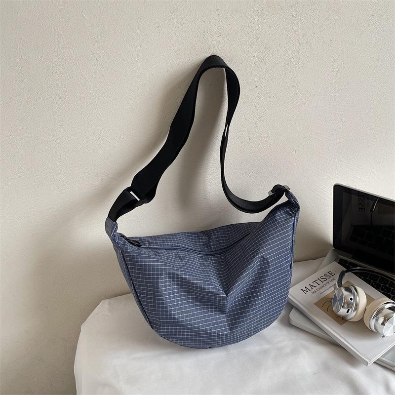 

Spring/Summer 2025 Waffle Dumpling Bag: Casual, Large-Capacity Crossbody for Women