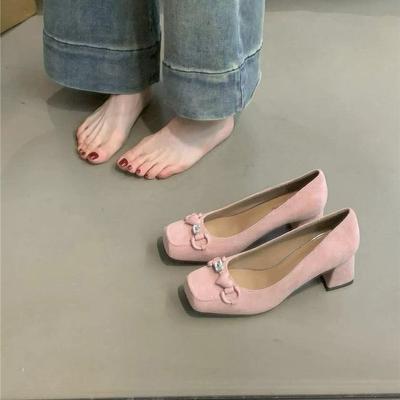 Design Sense Niche Fee Hoge Hakken voor Vrouwen 2025 Nieuwe Stijl Franse Temperament Elegante Roze Hart Dikke Follow-up Schoenen