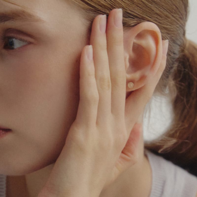 egna Teeny Sona Single Earrings