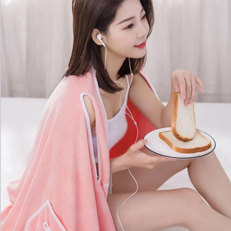 Weicher Saugfähiger Damen Bademantel aus Korallenfleece mit Spaghettiträgern