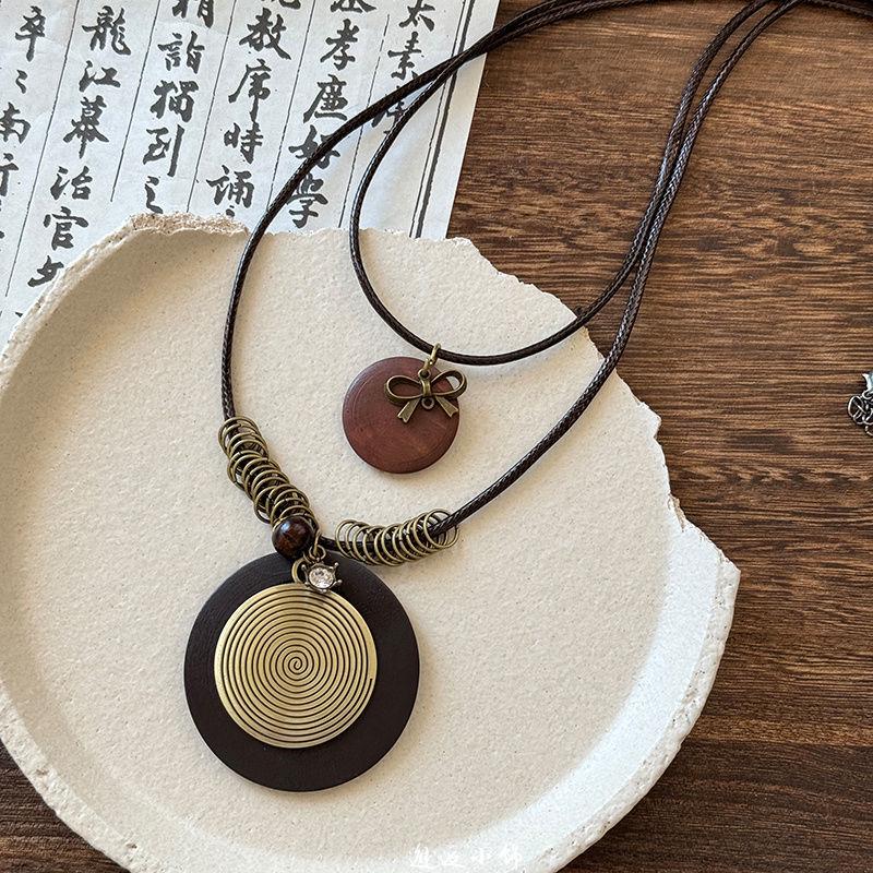 Chinese Zen Feather Necklace - Women's Retro Ethnic Sweater Chain - Bohemian Style Accessories