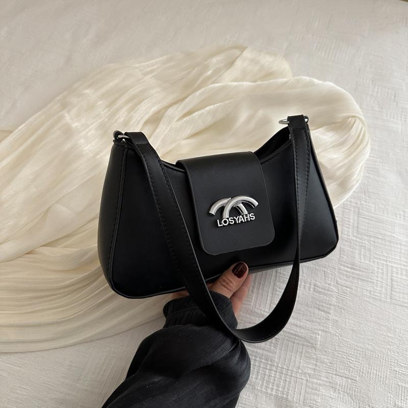 

Французский нишевый дизайн текстурированная сумка подмышкой 2024 весна новая однотонная сумка через плечо косая сумка прилив чёрный