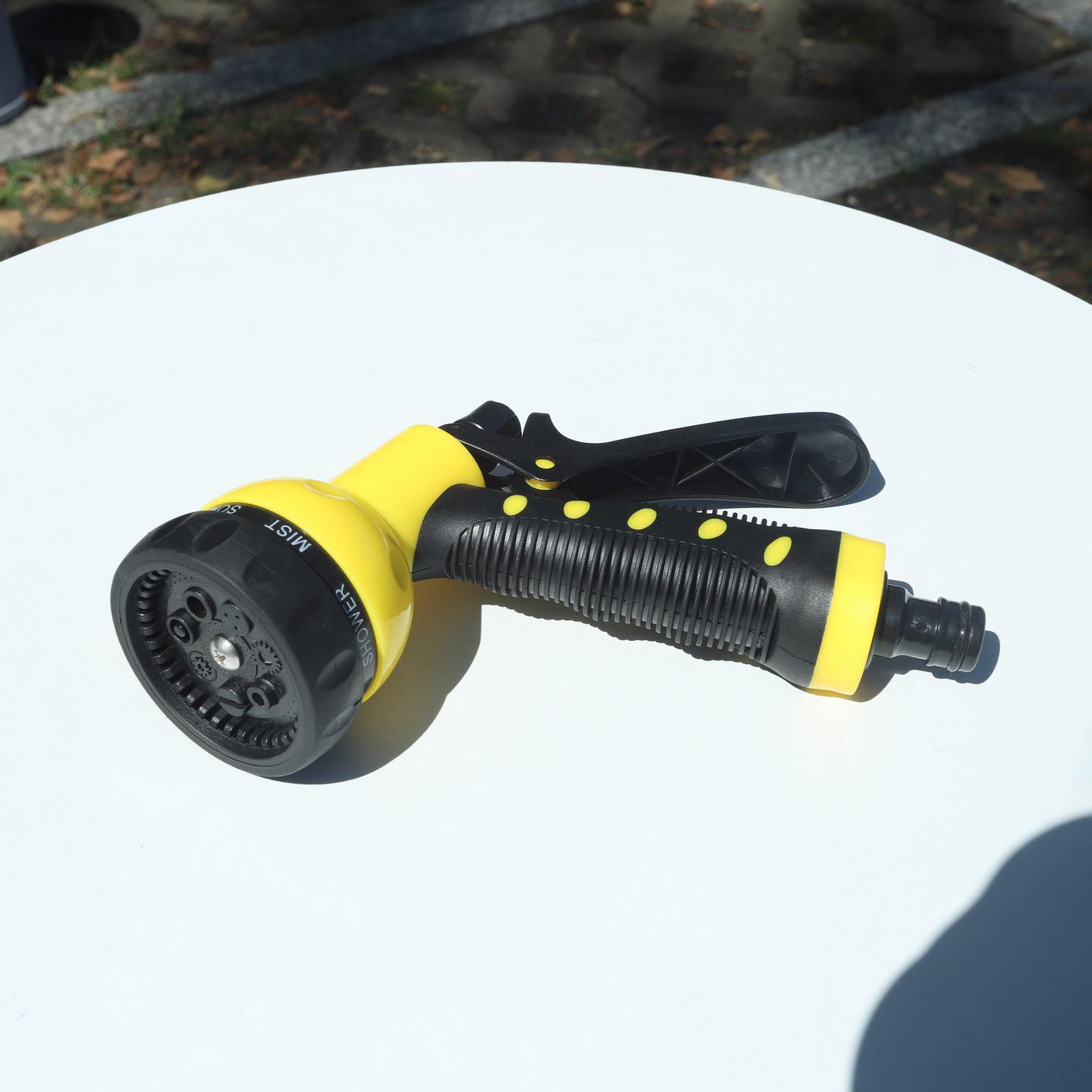 High-Pressure Car Wash Nozzle with Retractable Hose and Faucet Connection