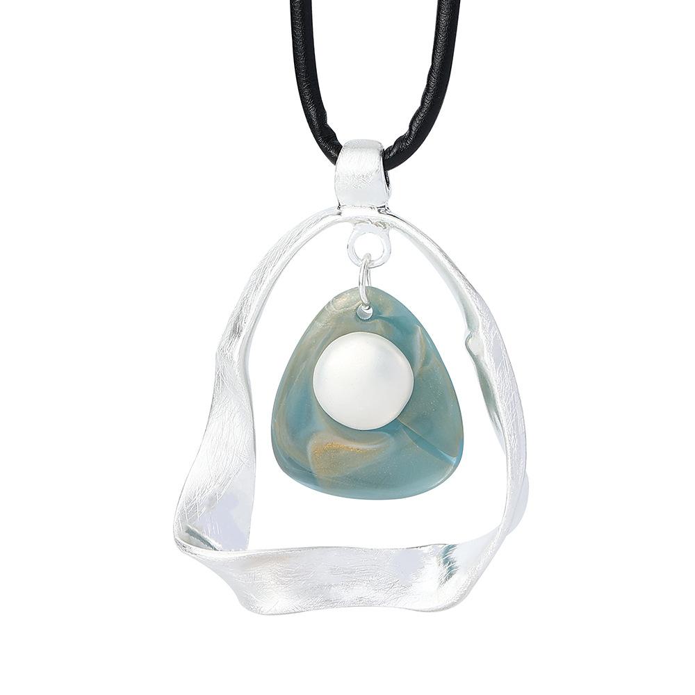 Women'S Metal Resin Long Irregular Jewelry Retro Simple Pendant Sweater Chain