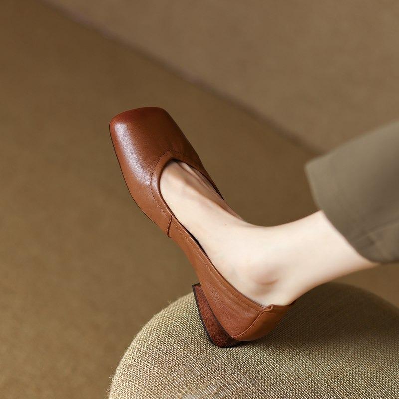 Módní boty pro ženy Elegantní lodičky se čtvercovou špičkou Měkká kůže Silný nízký podpatek Podzimní dámská obuv Neformální Jednobarevné Mělké lodičky s podpatkem Ženy