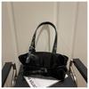 Retro Large Capacity Underarm Shoulder Tote Bag For Women Daily Commute