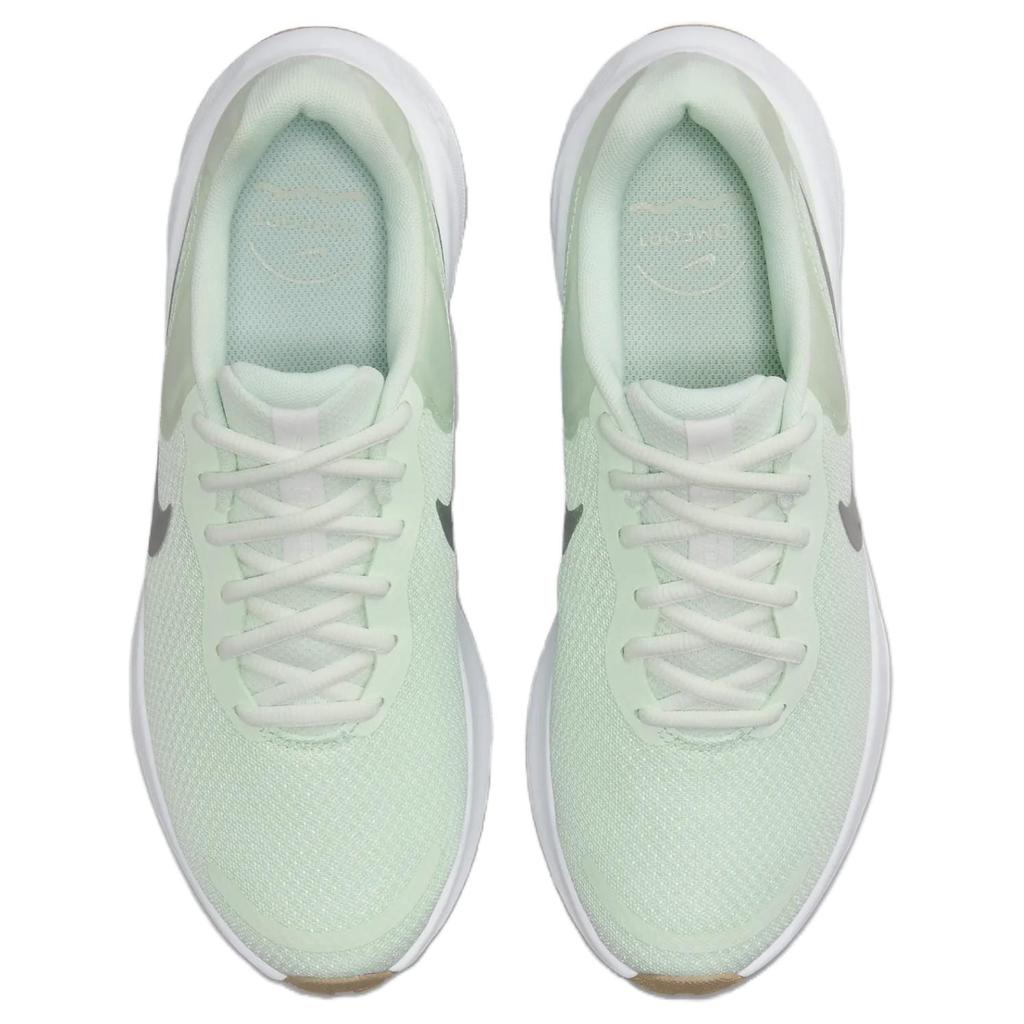Nike Revolution 7 Barely Green White Platinum Tint Metallic Silver Damen FB2208-303