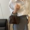 Portable Shell Bag Solid Color Simple Fashion Trend Versatile Casual Retro Shoulder Messenger Bag Premium Feeling Bag