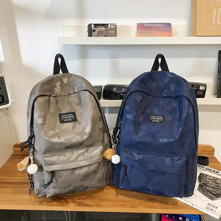 Simple and Versatile Backpack On Campus  High School Students' Large Capacity Leisure  Light Shoulders for Men and Women.