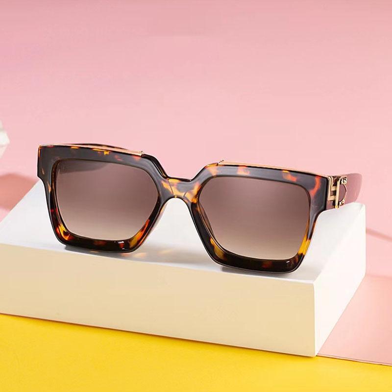 New Large Frame Square Sunglasses Women's Brand Designer Fashion Sun Glasses Men's Outdoor Driving Eyewear UV400