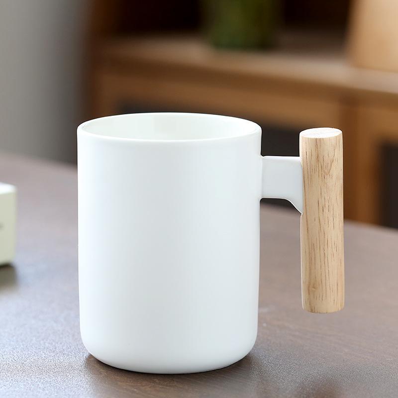 Tazza Creativa Ceramica Retrò Manico in Legno Tazza da Caffè per Ufficio Tazza d'Acqua Souvenir Evento di Apertura