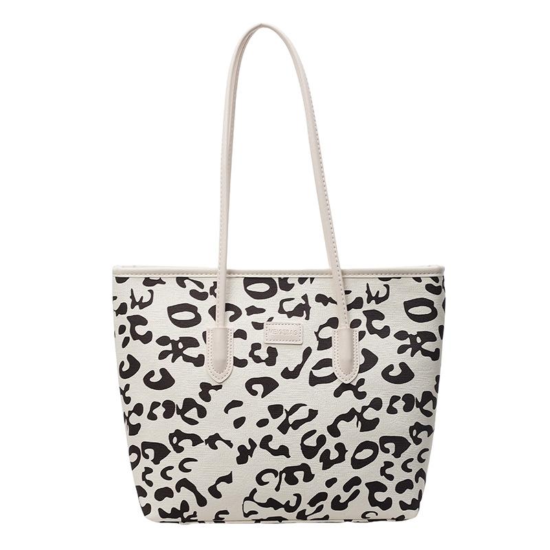 Bag women's large-capacity new summer versatile leisure shoulder college student class commuting tote bag