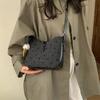 Urban Minimalist Pu Shoulder Bag With Zipper Closure For Daily Use