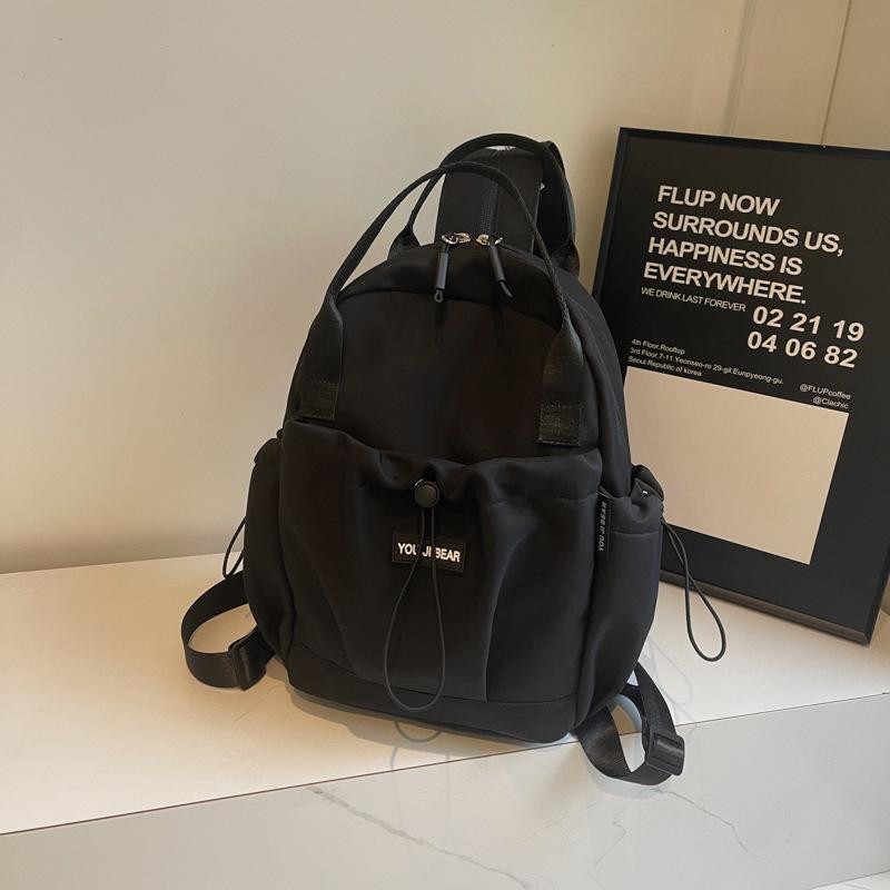 Rucksack mit großem Fassungsvermögen, leichter und lässiger Pendlerrucksack, Umhängetasche mit doppelten Schultergurten