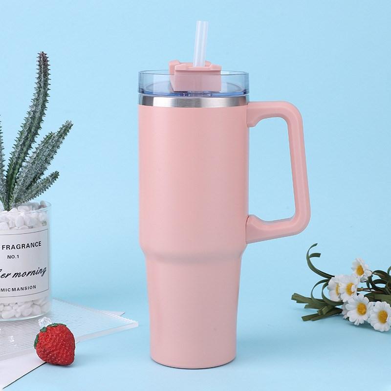 

900ML Metal Vacuum Insulated Cup Stainless Steel Portable Water Cup Refrigerated Vacuum Insulated Straw Leak-proof Lid 900ml