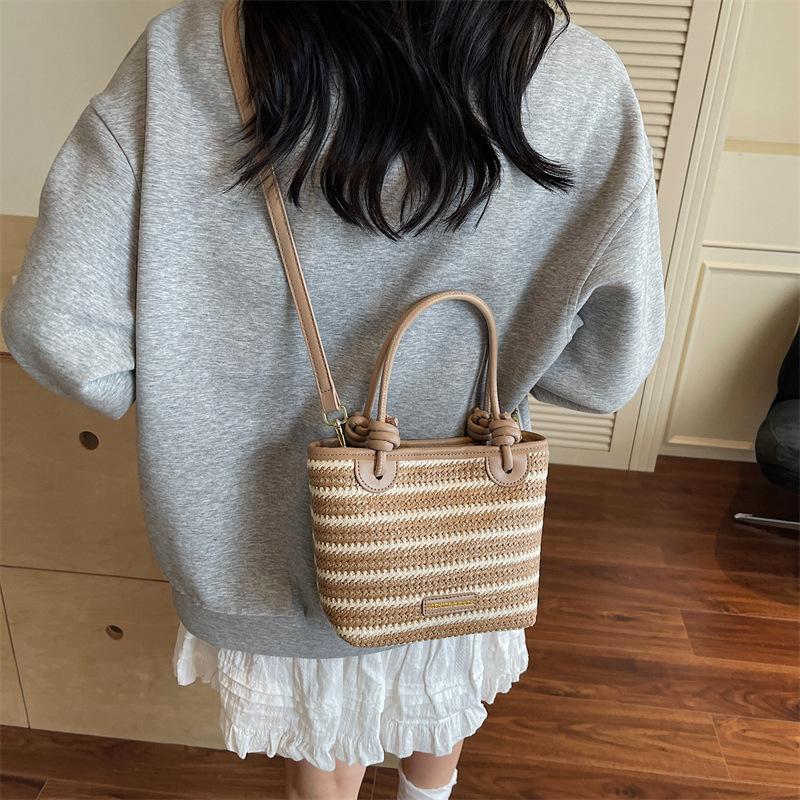 Weaving large capacity high quality soft durable fashion exquisite lightweight commuting outdoor beach crossbody bag shoulder bag