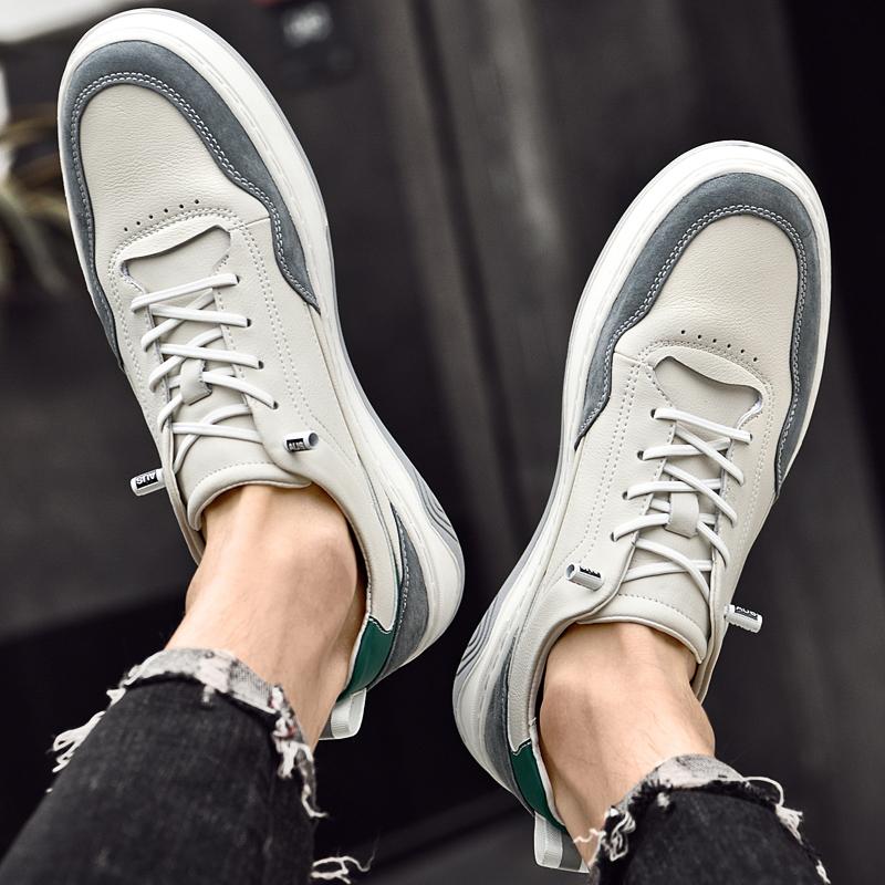 Men's Sports Shoes Are Designed with Simple Fashionable Stitching Casual Shoes Are Versatile for Daily Commuting Flat Shoes