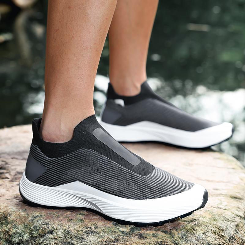 Fashion Comfortable Athletic Tennis Shoes New Breathable Mesh Lace-Up Sneakers Lightweight Walking Shoes Men Fashion Casual Sports Shoes