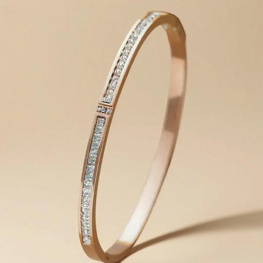 European Style Gold-Plated Rhinestone Titanium Steel Bangle for Women