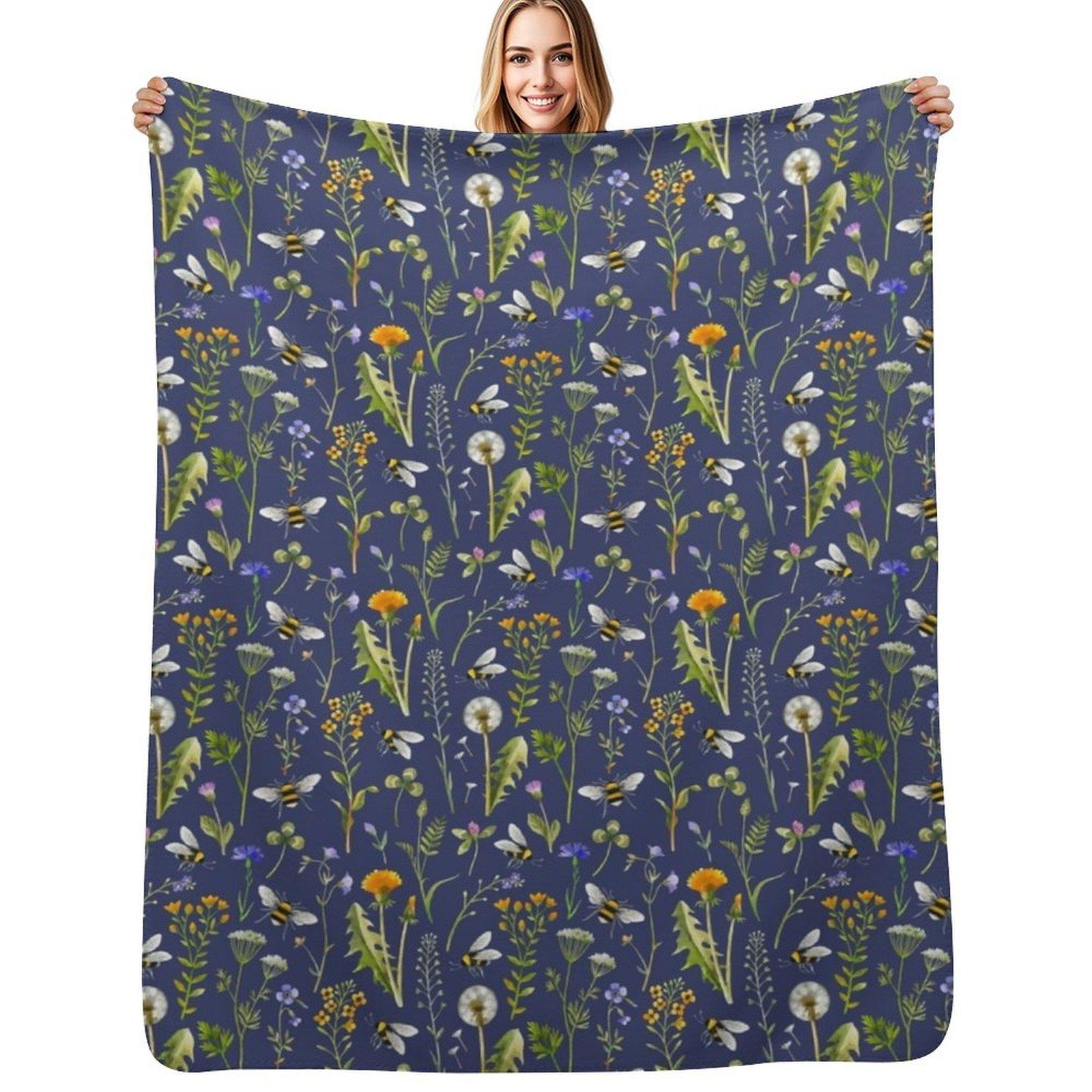 Bees and wildflowers / Dark blue Throw Blanket Lightweight Warm Blanket for Indoor Outdoor Use Size: 75*100cm, Weight: 230 GSM